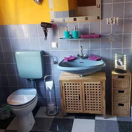 Apartment Monteurwohnung Aroba