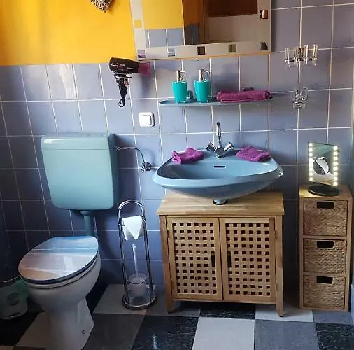 شقة Monteurwohnung Aroba